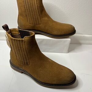Cliffs by White Mountain Ben Mens Tan Chelsea Boots Size 10 Lug Sole Pull On NEW